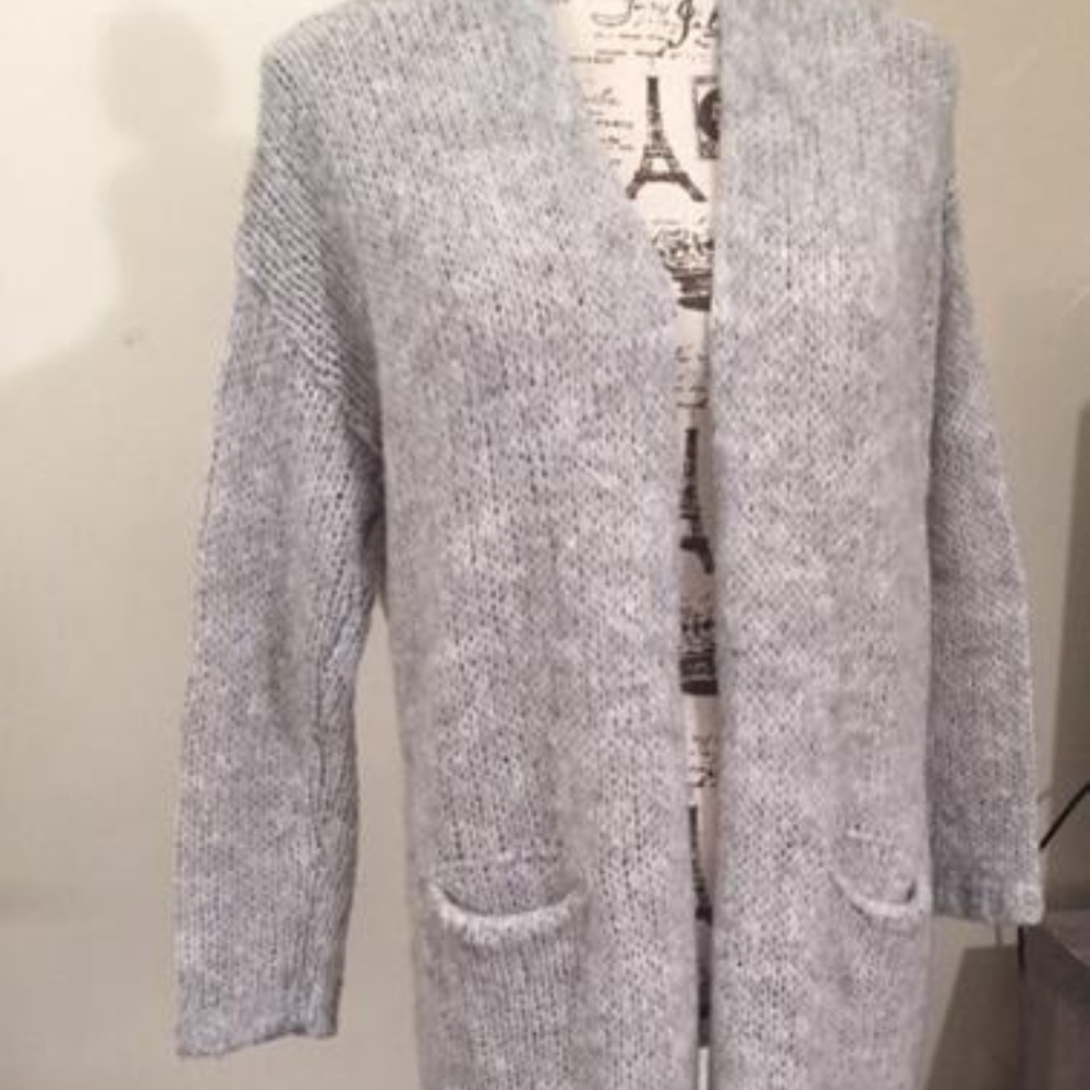 Chelsea & Violet Cardigan - Picture 2 of 2